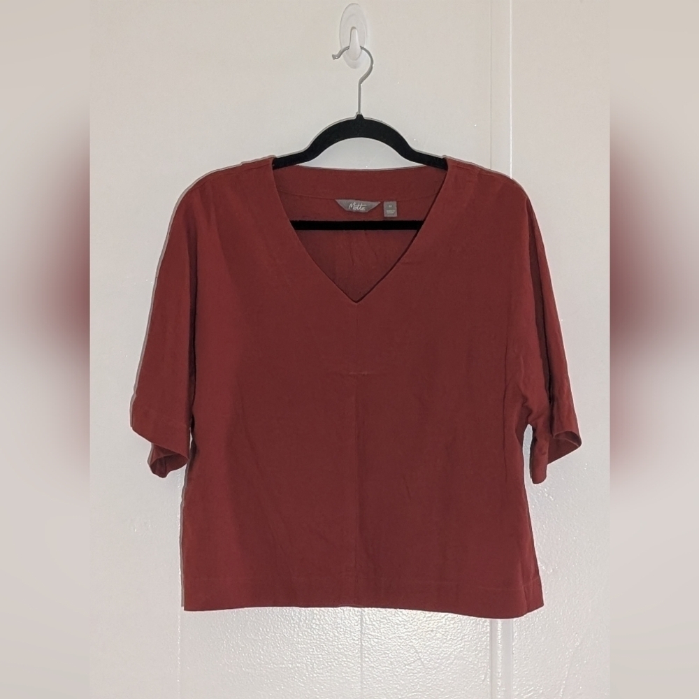 Women's V-Neck Short Sleeve Top - Rust